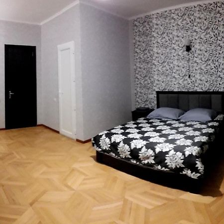 Gnt+ Hotel Tbilisi Bagian luar foto