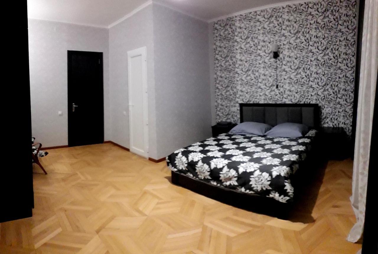 Gnt+ Hotel Tbilisi Bagian luar foto