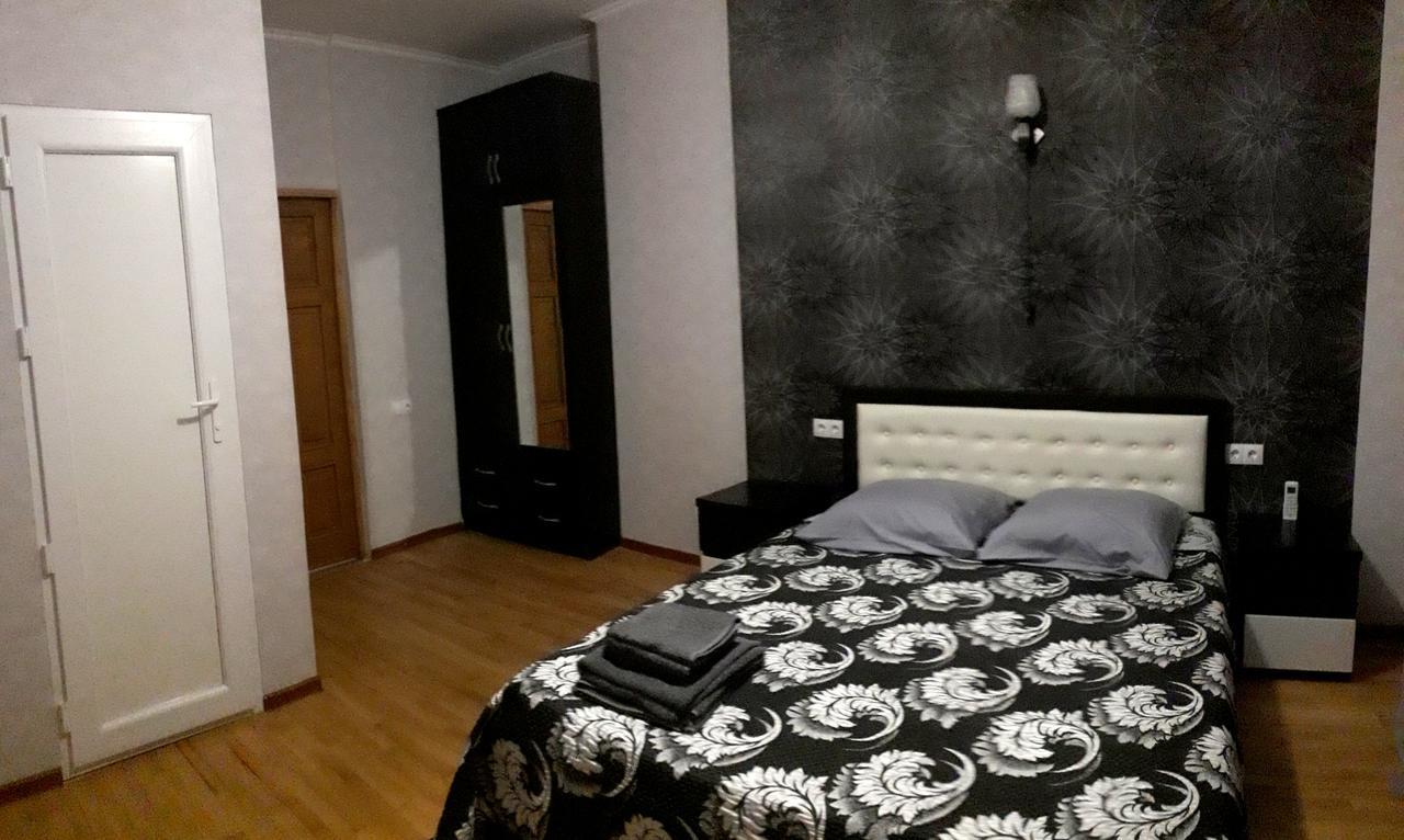 Gnt+ Hotel Tbilisi Bagian luar foto