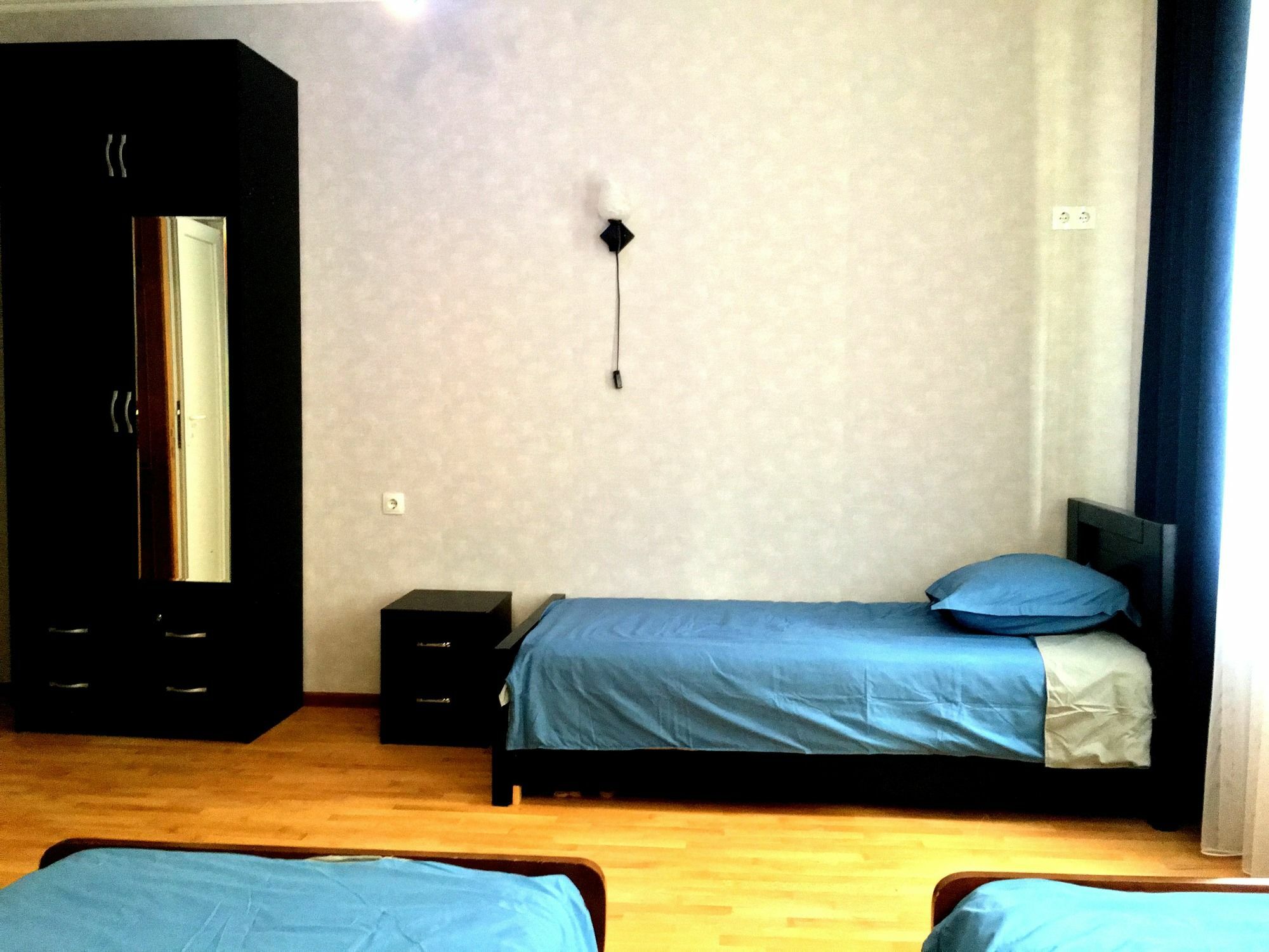 Gnt+ Hotel Tbilisi Bagian luar foto