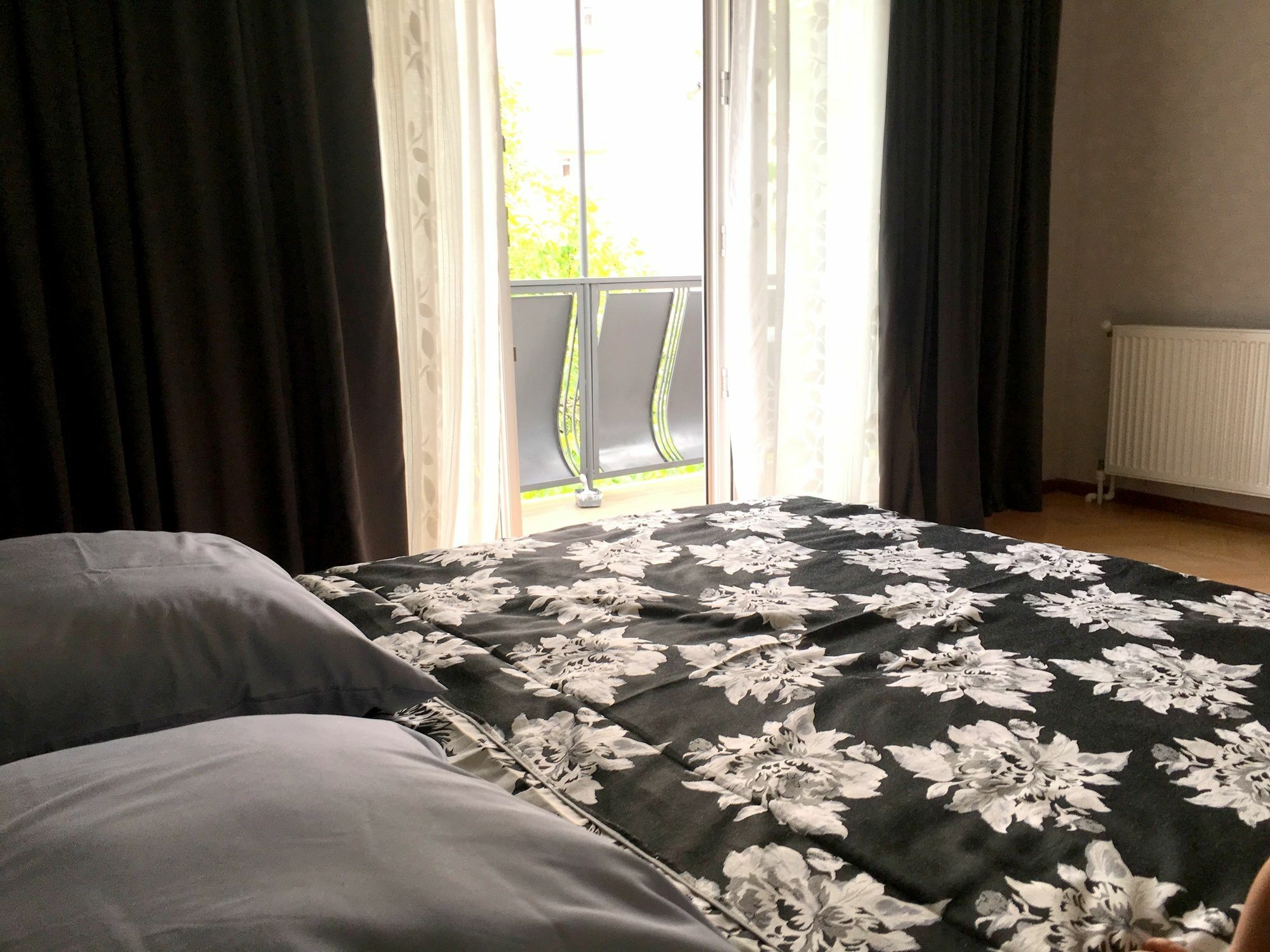 Gnt+ Hotel Tbilisi Bagian luar foto